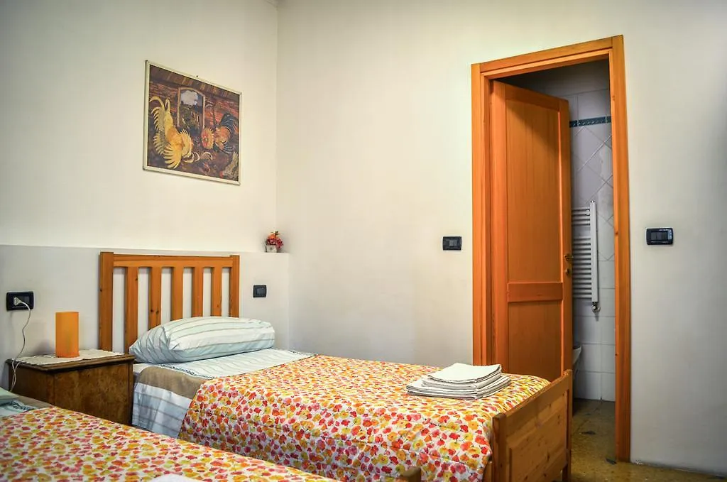 بولونيا Bed And Breakfast Arcobaleno 2*,